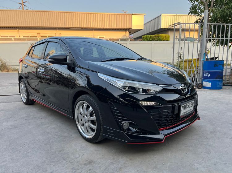 Toyota Yaris 2018 1.2 G Sedan เบนซิน ไม่ติดแก๊ส เกียร์อัตโนมัติ ดำ รูปที่ 3