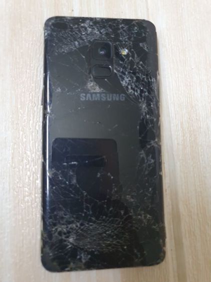 Samsung อื่นๆ ขายเป็นอะไหล่นำไปซ่อม Samsubg A8 2018 เครื่องติด ใส่ซิมโทรเข้าได้ ระบบทำงาน จอแตกถอดจออกแล้ว 450 บาท