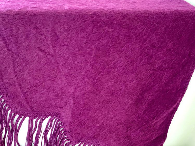 ผ้าปูโต๊ะ ชั้นวางของ ทรงสามเหลี่ยม (ผืนใหญ่มาก) สีม่วงชายริ้ว ยี่ห้อ AKPACA CAMARGO (Made in Peru) (สภาพใหม่) รูปที่ 3