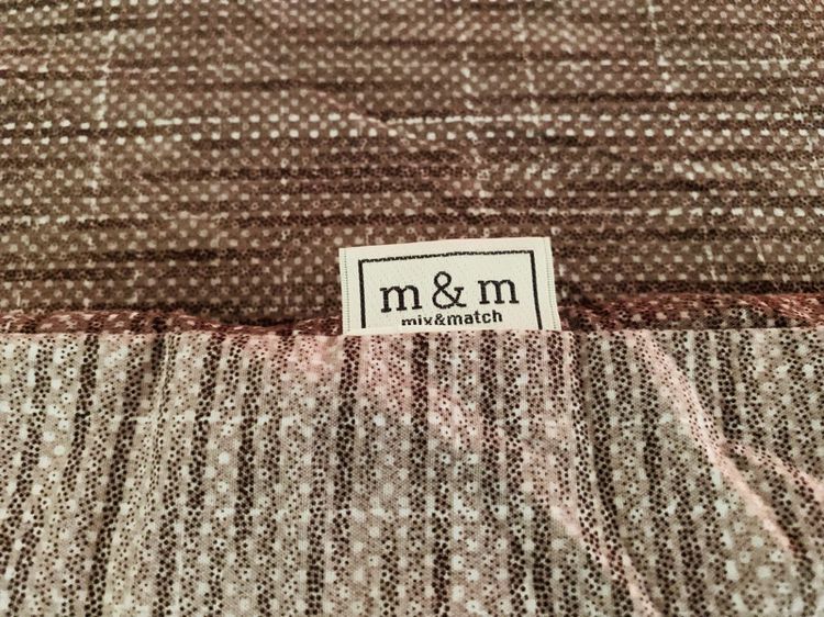 ผ้านวม ขนาด 5ฟุต เอิร์ธโทนสีน้ำตาลเข้มปักลายตารางทั้งผืน ยี่ห้อ M M (Mix Match) (สภาพใหม่) มือสองสภาพดี สินค้าญี่ปุ่น-เกาหลีแท้ รูปที่ 9