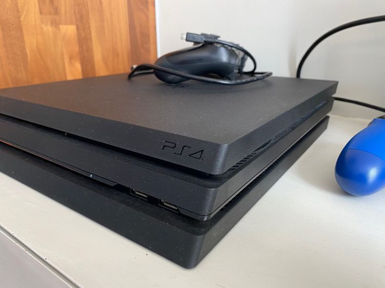 PS4 PRO 1TB ครบชุด (กล้อง  controller 2 อัน) พร้อมแผ่นเกมส์ 6 แผ่น รูปที่ 3