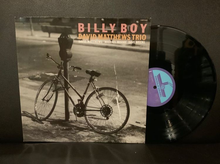 ภาษาอังกฤษ Must have ขายแผ่นเสียงแจ๊สทรีโอบันทึกเยี่ยม เล่นมันส์ Trio Jazz LP David Matthews Trio Billy Boy 1984 Germany 🇩🇪 Vinyl record ส่งฟรี