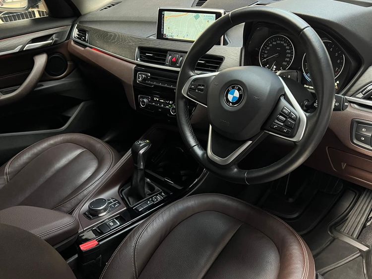 BMW X1 2017 1.5 sDrive18i xLine Utility-car เบนซิน ไม่ติดแก๊ส เกียร์อัตโนมัติ ดำ รูปที่ 4