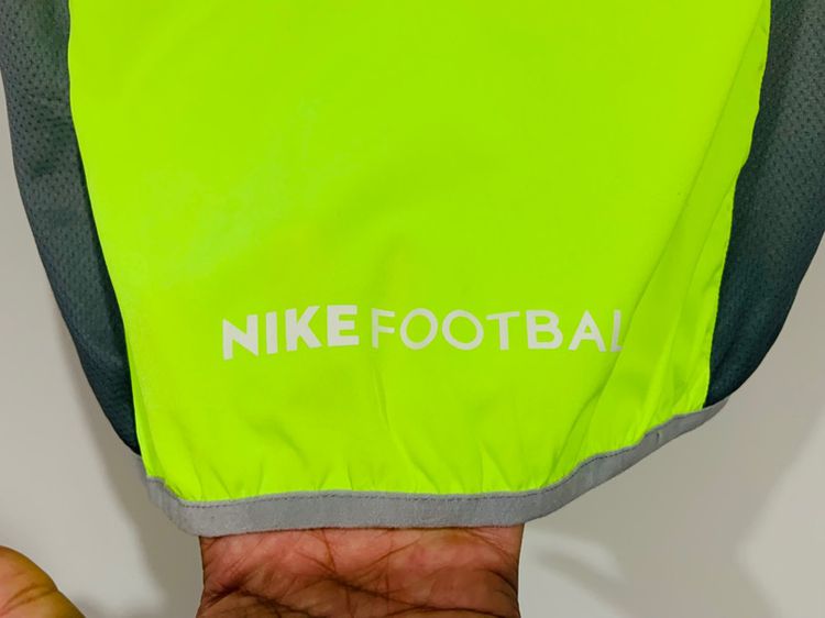 เสื้อฟุตบอล NFTB แท้ 💯 size S ขนาด อก 21 ยาว 27 นิ้ว สภาพใหม่มาก มีกระเป๋าข้างตัว ดีเทลสวย เนื้อผ้าดีมาก หายากน่าสะสมครับ รูปที่ 13