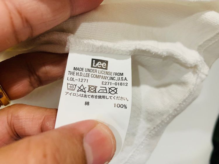 เสื้อยืด LEE made in USA แท้ 💯 size L ขนาด อก 21.5 ยาว 27.5 นิ้ว สภาพใหม่มาก ลายบล็อคโลโก้ เนื้อผ้านิ่มดีมาก หายากน่าสะสมครับ รูปที่ 4
