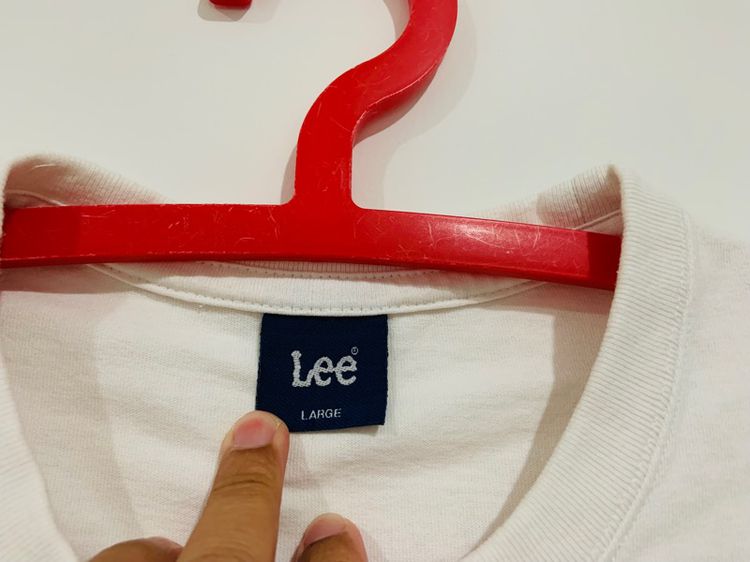 เสื้อยืด LEE made in USA แท้ 💯 size L ขนาด อก 21.5 ยาว 27.5 นิ้ว สภาพใหม่มาก ลายบล็อคโลโก้ เนื้อผ้านิ่มดีมาก หายากน่าสะสมครับ รูปที่ 3
