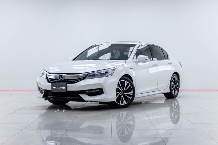 Honda Accord 2016 2.0 Hybrid Sedan เบนซิน ไม่ติดแก๊ส เกียร์อัตโนมัติ ขาว รูปที่ 4
