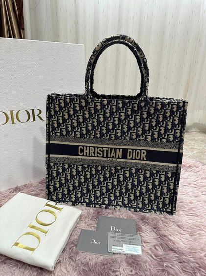 Dior book tote size Large ปี2021  รูปที่ 2