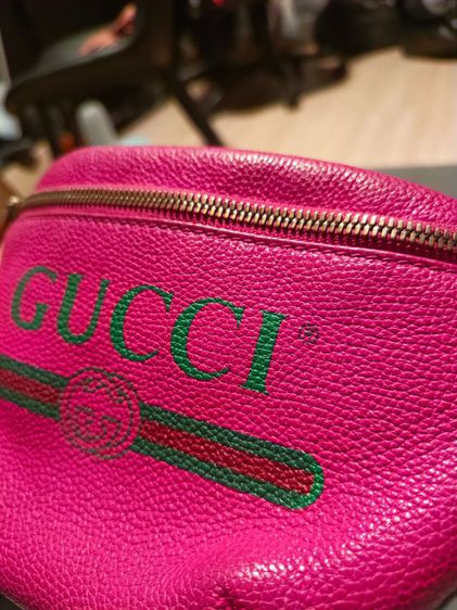 Gucci print small belt bag รูปที่ 14