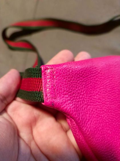 Gucci print small belt bag รูปที่ 4