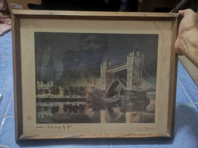 รูปภาพ​ AT TOWER BRIDGE OF LONDON 1987 รูปที่ 3