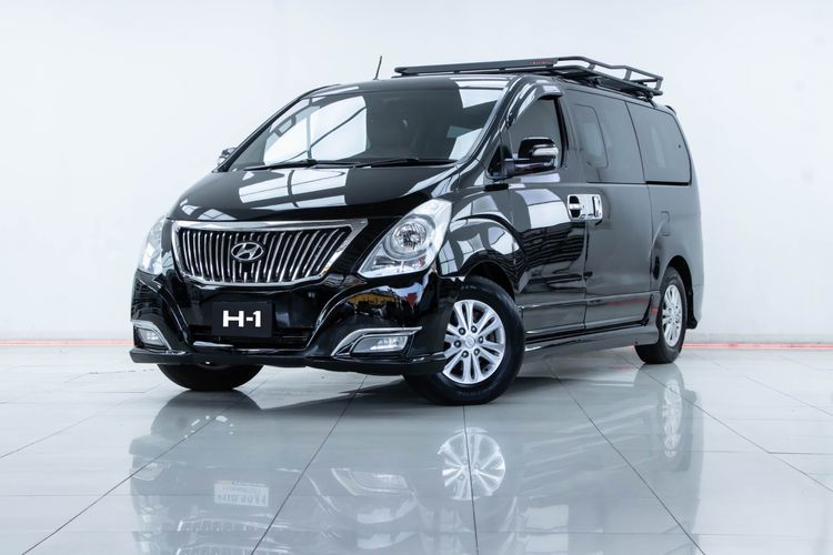 Hyundai H-1  2013 2.5 Deluxe Utility-car ดีเซล ไม่ติดแก๊ส เกียร์อัตโนมัติ ดำ รูปที่ 4