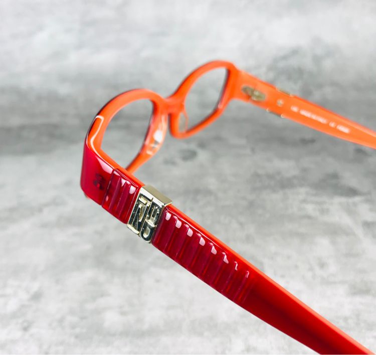 แว่นตา FENDI  made in italy รูปที่ 10