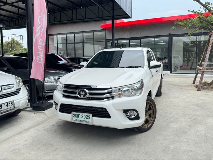 Toyota Hilux Revo 2018 2.4 J Pickup ดีเซล ไม่ติดแก๊ส เกียร์ธรรมดา ขาว