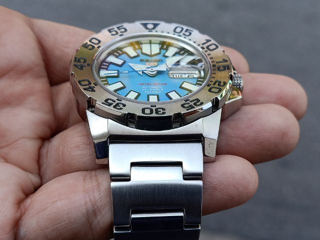 Seiko Mini Monster Blue Limited  รูปที่ 3
