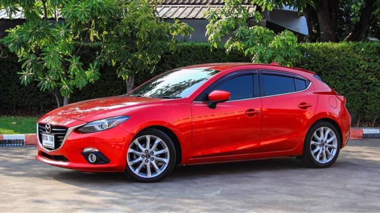 Mazda Mazda3 2015 2.0 S Sedan เบนซิน ไม่ติดแก๊ส เกียร์อัตโนมัติ แดง