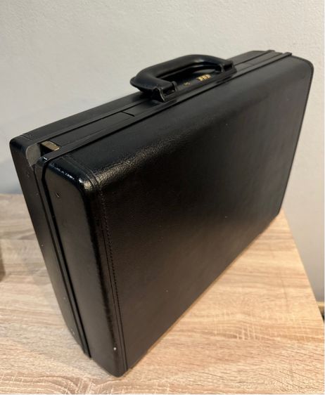กระเป๋า Samsonite Quantum Classic Executive Black Attache Briefcase Vintage ของใหม่ Made in USA 🇺🇸 ซื้อมาประมาณ 20000บาท รูปที่ 3