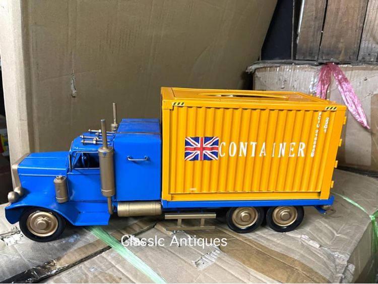 รถบรรทุก ตู้คอนเทนเนอร์ สะสม