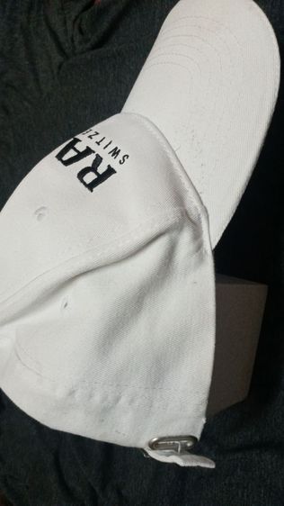 หมวก RADO SWITZERLAND มือ2สีขาวสภาพดีปานกลางสมบูรณ์พร้อมใช้งาน รูปที่ 3