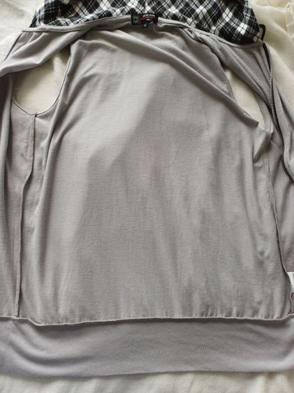 Michel Klein Homme Hoodie Vest 
เสื้อกั๊กผู้ชาย Size 46 รอบอก39" รูปที่ 11