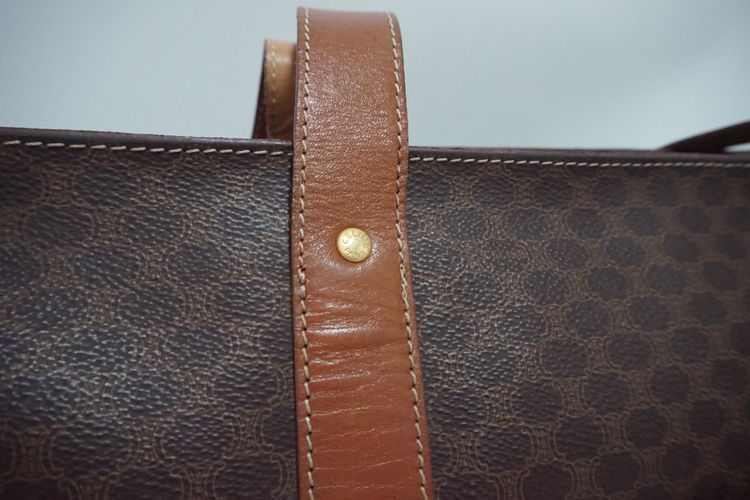 กระเป๋าซีลินสะพายขั้นไหล่   Vintage CELINE Macadam pattern shoulder bag  🎀 รับประกันงานแท้ รูปที่ 5