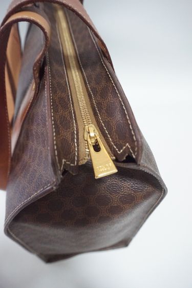 กระเป๋าซีลินสะพายขั้นไหล่   Vintage CELINE Macadam pattern shoulder bag  🎀 รับประกันงานแท้ รูปที่ 8