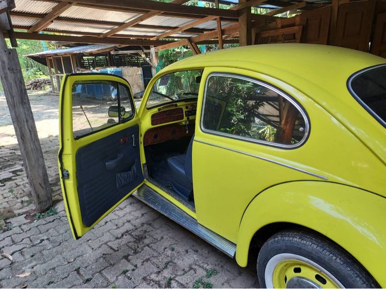 Volkswagen Beetle 1969 1.6 Sedan เบนซิน ไม่ติดแก๊ส เกียร์ธรรมดา เหลือง รูปที่ 2