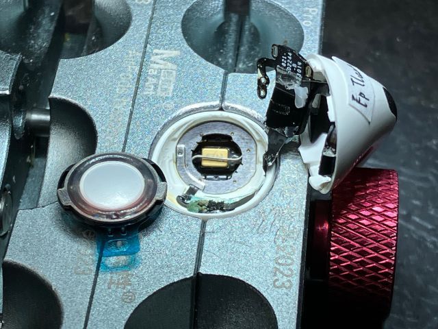 Apple Airpods Pro1 เปลี่ยนลำโพงแก้ไขปัญหา เสียงช๊อต​ เสียงซ่า