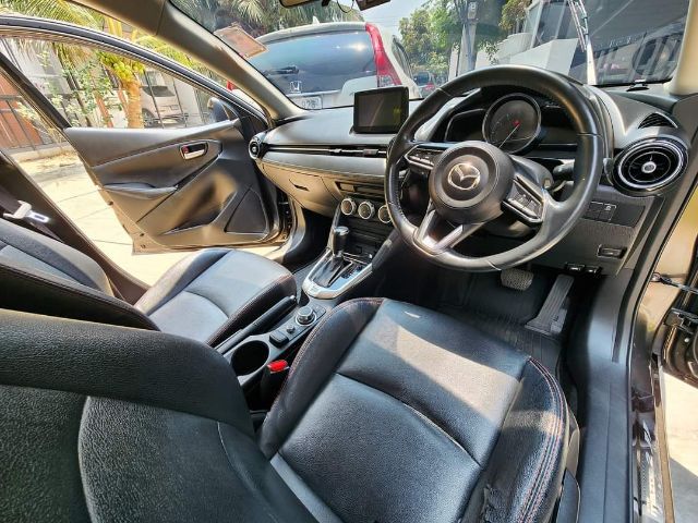 Mazda Mazda 2 2018 1.3 High Connect เบนซิน เกียร์อัตโนมัติ น้ำตาล รูปที่ 4