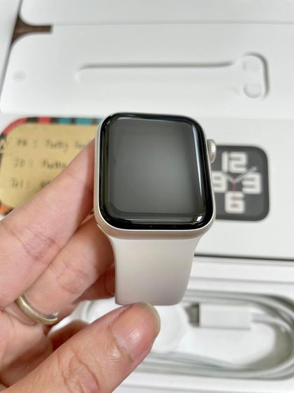 ไทเทเนียม โรสโกลด์ Apple Watch SE(Gen2)  GPS 40 mm สี starlight