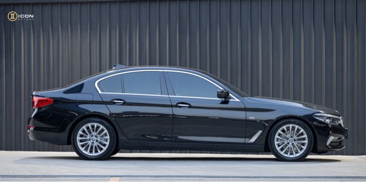 BMW Series 5 2017 520d Sedan ดีเซล ไม่ติดแก๊ส เกียร์อัตโนมัติ ดำ รูปที่ 3