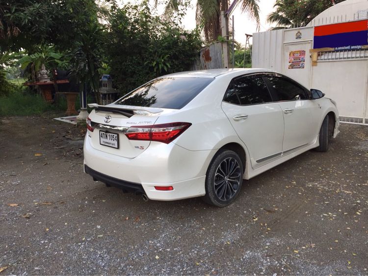 Toyota Altis 2015 1.8 Esport เบนซิน ไม่ติดแก๊ส เกียร์อัตโนมัติ ขาว รูปที่ 4