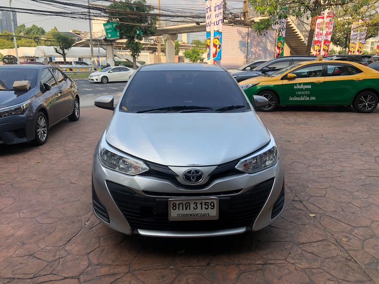 Toyota Yaris ATIV 2019 1.2 Entry Sedan เบนซิน ไม่ติดแก๊ส เกียร์อัตโนมัติ บรอนซ์เงิน รูปที่ 3