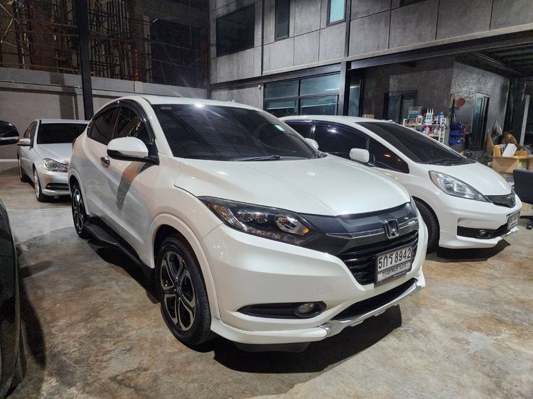 Honda HR-V 2016 1.8 EL Sedan เบนซิน ไม่ติดแก๊ส เกียร์อัตโนมัติ ขาว