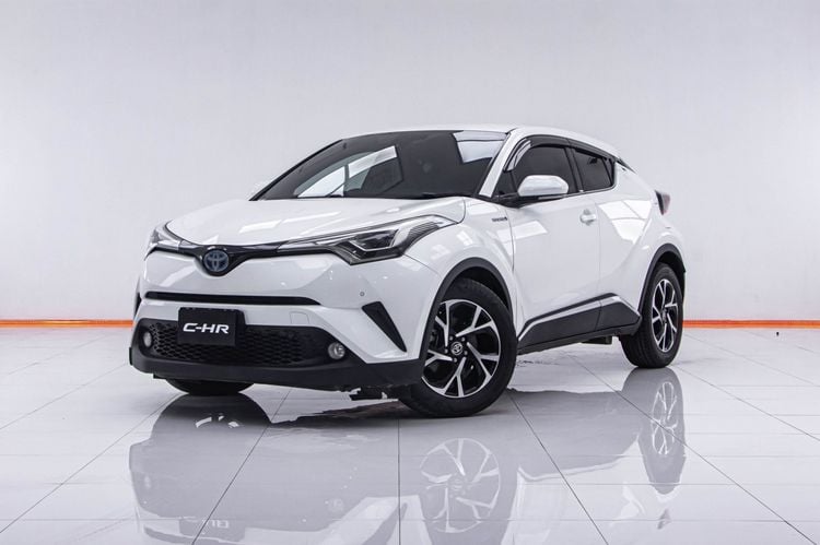 Toyota C-HR 2018 1.8 HV Hi Utility-car เบนซิน ไม่ติดแก๊ส เกียร์อัตโนมัติ ขาว รูปที่ 4