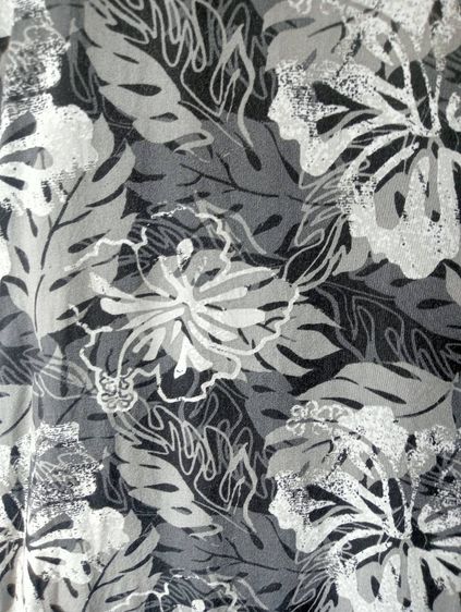 puritan  เสื้อฮาวายอเมริกาผ้าrayon สีดำเทา ลายดอกไม้และใบไม้ รูปที่ 5