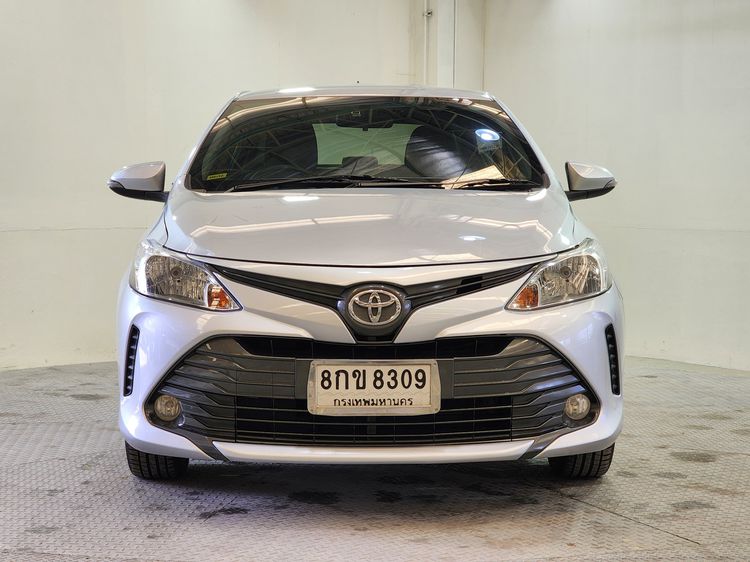 Toyota Vios 2018 1.5 E Sedan เบนซิน เกียร์อัตโนมัติ บรอนซ์เงิน รูปที่ 2