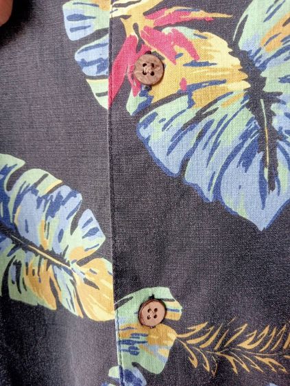 ISLAND REPUBLIC  เสื้อฮาวายอเมริกาผ้าcottonผสมrayon สีดำ ลายใบไม้สีรุ้ง รูปที่ 6