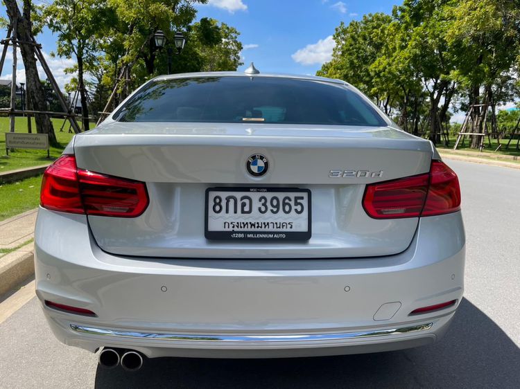 BMW Series 3 2019 320d Sedan ดีเซล ไม่ติดแก๊ส เกียร์อัตโนมัติ ขาว รูปที่ 3