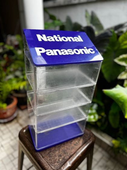 ตู้ใส่หลอดไฟเก่าเนชั่นแนล Panasonic    รูปที่ 1