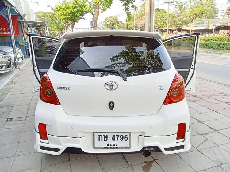 Toyota Yaris 2013 1.2 E Sedan เบนซิน ไม่ติดแก๊ส เกียร์อัตโนมัติ ขาว รูปที่ 4