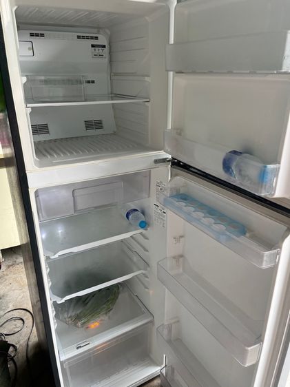 ขายตู้เย็นมิตซูบิชิอินเวอร์เตอร์สองประตู 9.7 คิวพร้อมใช้งาน รูปที่ 4