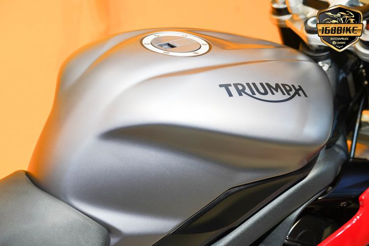 Triumph Street Triple 675 R จดปี 2017 ฟรีดาวน์ออกรถ 0 บ.  รูปที่ 13