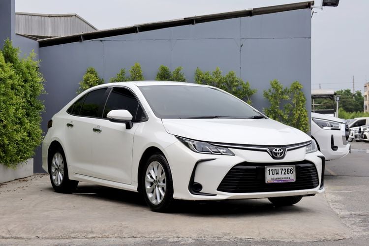 Toyota Altis 2020 1.6 G Sedan เบนซิน ไม่ติดแก๊ส เกียร์อัตโนมัติ ขาว
