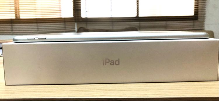 ขาย iPad 9 WiFi 64 GB สี Silver คู่กับ Apple Pencil รูปที่ 3