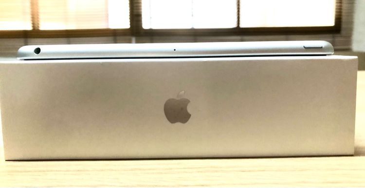 ขาย iPad 9 WiFi 64 GB สี Silver คู่กับ Apple Pencil รูปที่ 4