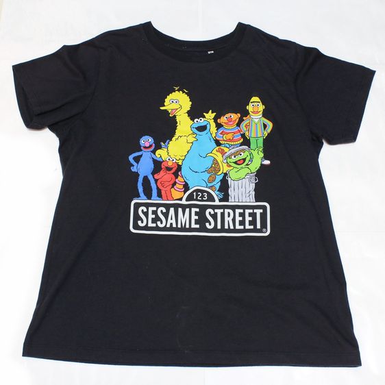 อื่นๆ เสื้อทีเชิ้ต XL ดำ แขนสั้น Uniqlo Sesame Street Womens Shirt