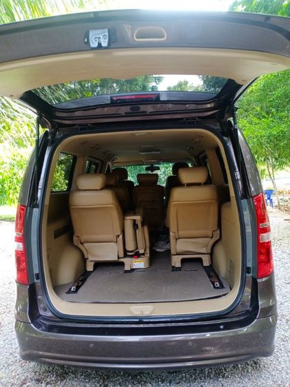 Hyundai H-1  2016 2.5 Elite Plus Van ดีเซล ไม่ติดแก๊ส เกียร์อัตโนมัติ น้ำตาล รูปที่ 1