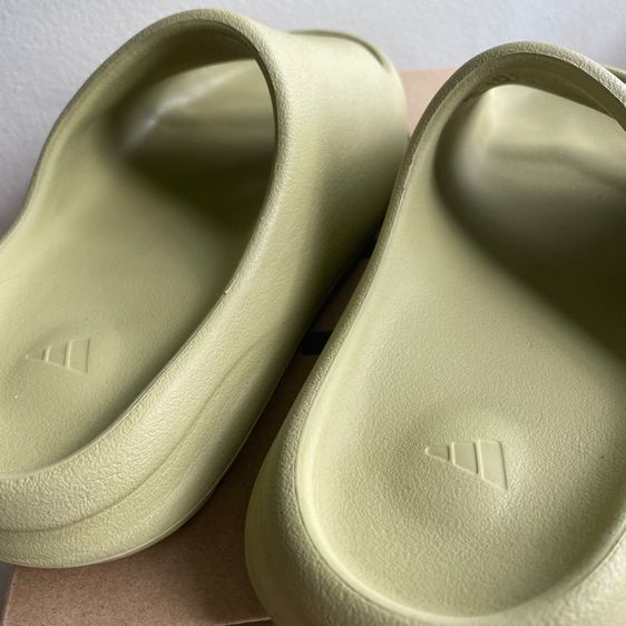 Adidas รองเท้าแตะ อื่นๆ UK 6 | EU 39 1/3 | US 6.5 เขียว yeezy yzy slide สี resin
