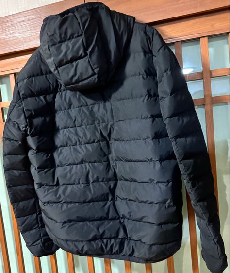 เสื้อแจ็คเก็ตกันหนาวขนเป็ดสำหรับผู้ชาย EMPORIO ARMANI รุ่น Men Fashion Outerwear Emporio Armani Down Jacket Code 6RPBJ2 PNE1Z สี Nero รูปที่ 5
